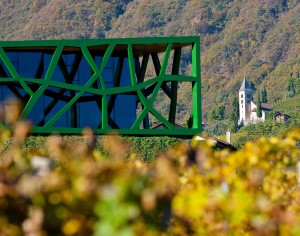 La cantina-scultura Tramin